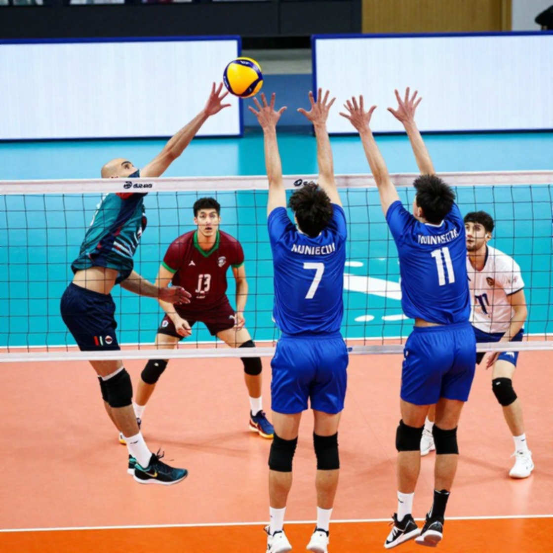 Nebraska 19-0 đứng số 1 Top 16 NCAA: khi lịch thi đấu nặng hơn cả thành tích